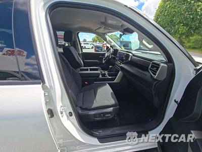 2023 Toyota Tundra SR Crew Cab Short Bed - zdjęcie 18 z 23 - miniatura