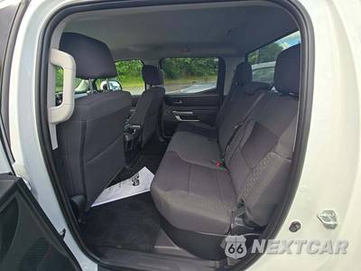 2023 Toyota Tundra SR Crew Cab Short Bed - zdjęcie 13 z 23 - miniatura