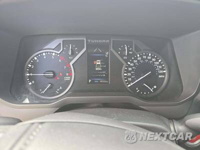 2023 Toyota Tundra SR Crew Cab Short Bed - zdjęcie 9 z 23 - miniatura