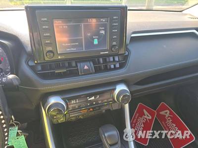 2021 Toyota RAV4 Hybrid LE - zdjęcie 10 z 31 - miniatura
