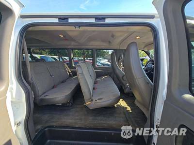 2019 Chevrolet Express 3500 Passenger Van LT 1LT 155.0" WB - zdjęcie 16 z 36 - miniatura