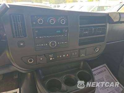 2019 Chevrolet Express 3500 Passenger Van LT 1LT 155.0" WB - zdjęcie 10 z 36 - miniatura