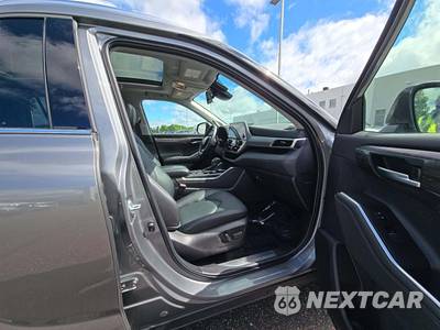 2026 Toyota Highlander Hybrid Platinum - zdjęcie 16 z 33 - miniatura