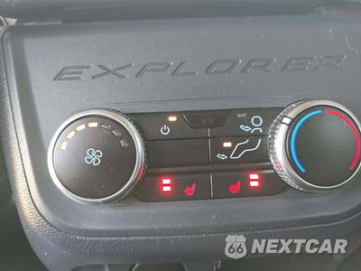2025 Ford Explorer Platinum - zdjęcie 31 z 33 - miniatura
