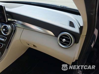 2015 Mercedes-Benz C 300 4MATIC Sedan - zdjęcie 19 z 21 - miniatura