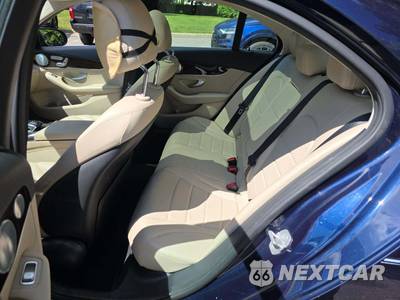 2015 Mercedes-Benz C 300 4MATIC Sedan - zdjęcie 13 z 21 - miniatura
