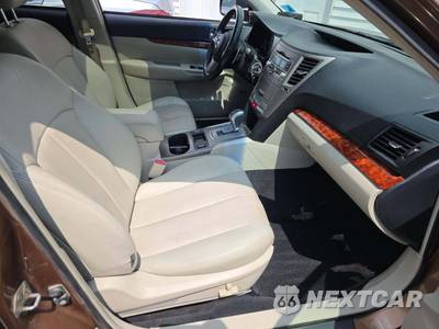 2011 Subaru Outback 3.6R Limited w/Power Moonroof - zdjęcie 18 z 24 - miniatura