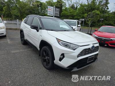 2020 Toyota Hybrid XSE - zdjęcie 4 z 20 - miniatura
