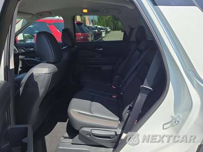 2023 Nissan Pathfinder SL - zdjęcie 13 z 21 - miniatura
