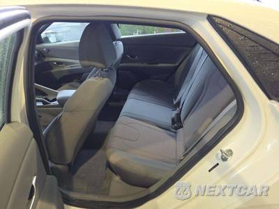 2021 Hyundai Elantra SE - zdjęcie 13 z 21 - miniatura