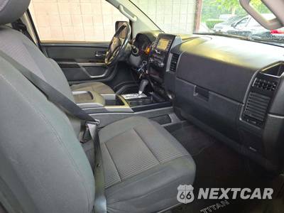 2015 Nissan TITAN SV Crew Cab Short Bed - zdjęcie 18 z 22 - miniatura