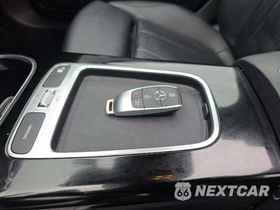 2025 Mercedes-Benz CLA 250 - zdjęcie 8 z 21 - miniatura