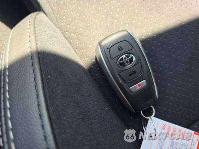 2025 Toyota GR86 Premium - zdjęcie 8 z 24 - miniatura