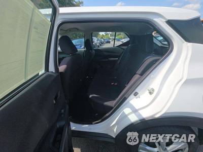 2022 Nissan Kicks S - zdjęcie 10 z 24 - miniatura