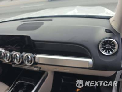 2022 Mercedes-Benz GLB 250 - zdjęcie 19 z 25 - miniatura