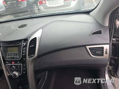 2014 Hyundai Elantra GT Hatchback - zdjęcie 19 z 29 - miniatura