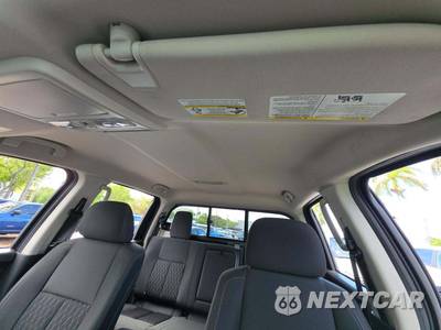 2019 Nissan TITAN SV Crew Cab Short Bed - zdjęcie 11 z 23 - miniatura