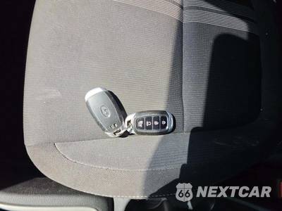 2020 Hyundai Venue SEL - zdjęcie 8 z 26 - miniatura