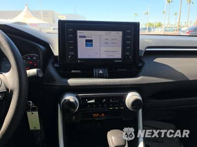2022 Toyota RAV4 LE - zdjęcie 7 z 30 - miniatura