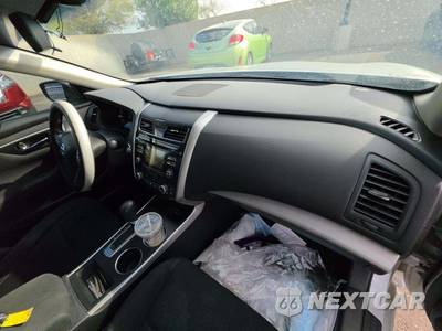 2015 Nissan Altima 2.5 SV - zdjęcie 16 z 19 - miniatura