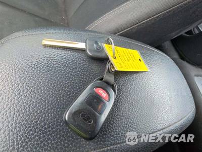 2012 Hyundai Veloster w/Black Interior - zdjęcie 5 z 19 - miniatura
