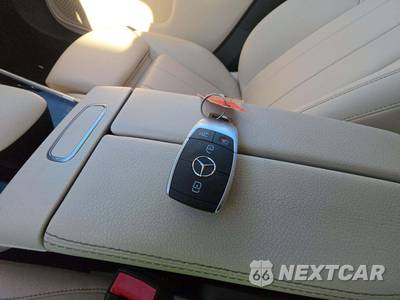 2020 Mercedes-Benz GLB 250 - zdjęcie 8 z 22 - miniatura