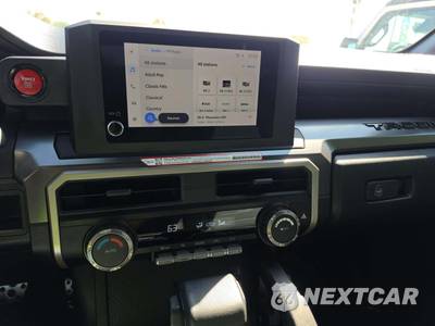 2025 Toyota Tacoma TRD Sport Crew Cab Medium Bed - zdjęcie 10 z 26 - miniatura