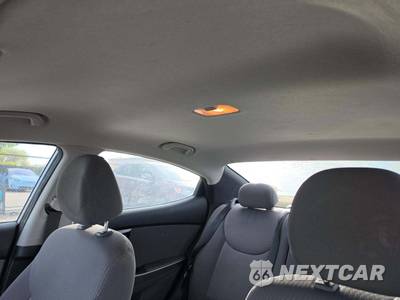 2015 Hyundai Elantra SE Sedan - zdjęcie 8 z 24 - miniatura