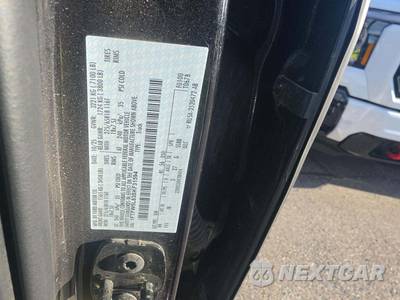 2025 Ford F-150 Lariat Crew Cab Short Bed - zdjęcie 5 z 22 - miniatura