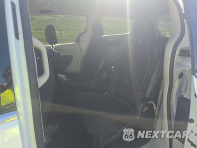 2023 Chrysler Voyager LX 121.6" WB - zdjęcie 10 z 25 - miniatura