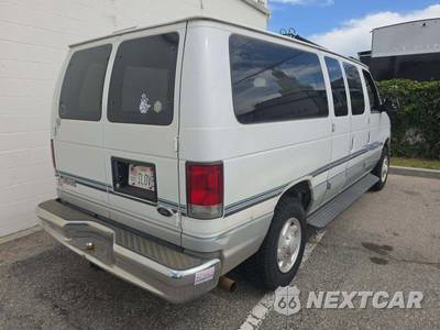 2002 Ford Super Duty E-350 Wagon XL 138.0" WB - zdjęcie 3 z 22 - miniatura