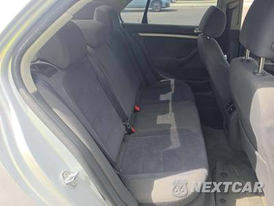 2006 Volkswagen Jetta Sedan Value Edition - zdjęcie 13 z 18 - miniatura