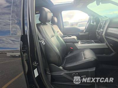 2017 Ford Super Duty F-350 Lariat Crew Cab Medium Bed - zdjęcie 15 z 20 - miniatura