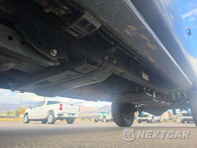 2017 Ford Super Duty F-350 Lariat Crew Cab Medium Bed - zdjęcie 4 z 20 - miniatura