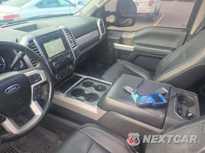 2017 Ford Super Duty F-350 Lariat Crew Cab Medium Bed - zdjęcie 7 z 20 - miniatura