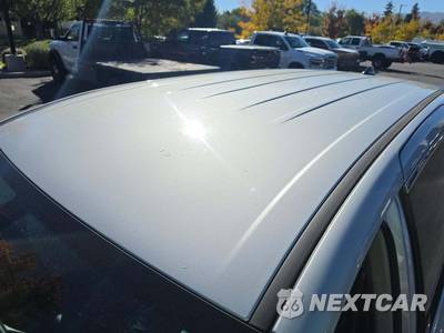 2024 Chrysler Pacifica Touring L 121.6" WB - zdjęcie 9 z 23 - miniatura