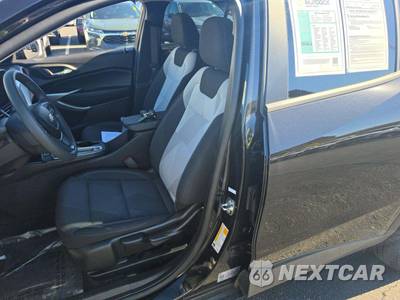 2026 Chevrolet Trax LS - zdjęcie 3 z 18 - miniatura