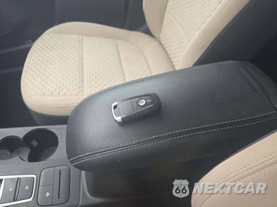 2021 Ford Escape Hybrid SE - zdjęcie 5 z 18 - miniatura