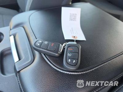 2022 Ram 1500 Classic Warlock Crew Cab Short Bed - zdjęcie 8 z 24 - miniatura
