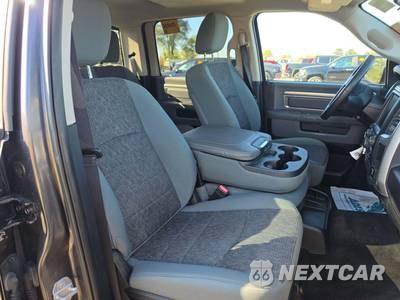 2017 Ram 1500 SLT Crew Cab Medium Bed - zdjęcie 18 z 29 - miniatura