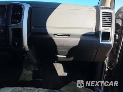 2017 Ram 1500 SLT Crew Cab Medium Bed - zdjęcie 19 z 29 - miniatura