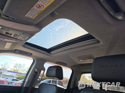 2017 GMC Sierra 2500 Denali HD Crew Cab Medium Bed - zdjęcie 8 z 26 - miniatura