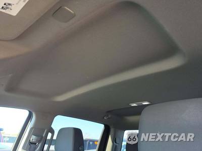 2022 Chevrolet Silverado 1500 Custom Crew Cab Short Bed 1CX - zdjęcie 11 z 30 - miniatura
