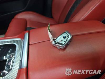 2023 BMW X5 M Sports Activity Vehicle - zdjęcie 8 z 23 - miniatura
