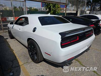 2017 Dodge Challenger R/T Scat Pack - zdjęcie 2 z 22 - miniatura