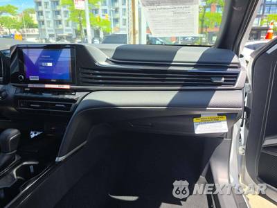 2026 Toyota Camry SE - zdjęcie 19 z 20 - miniatura