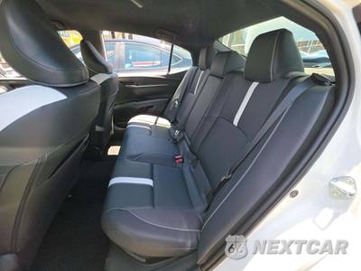 2026 Toyota Camry SE - zdjęcie 13 z 20 - miniatura