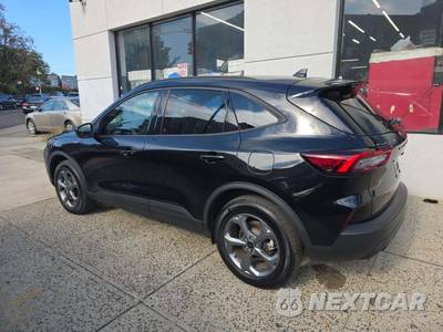 2025 Ford Escape ST-Line Select - zdjęcie 2 z 22 - miniatura