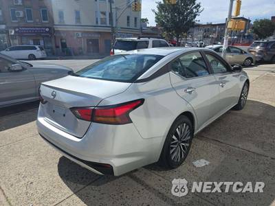 2025 Nissan Altima SV - zdjęcie 3 z 22 - miniatura