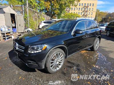 2018 Mercedes-Benz GLC 300 4MATIC - zdjęcie 1 z 22 - miniatura